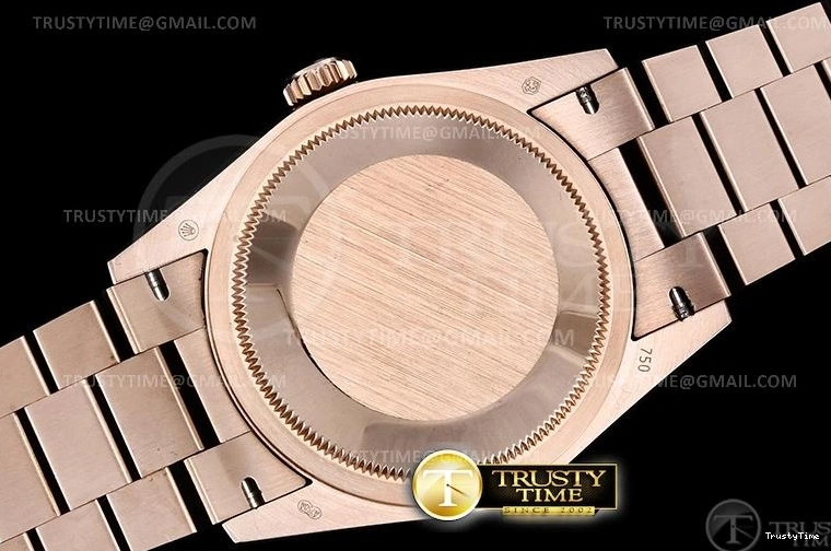 0404 RDD0219G – DayDate 36mm Practical 693